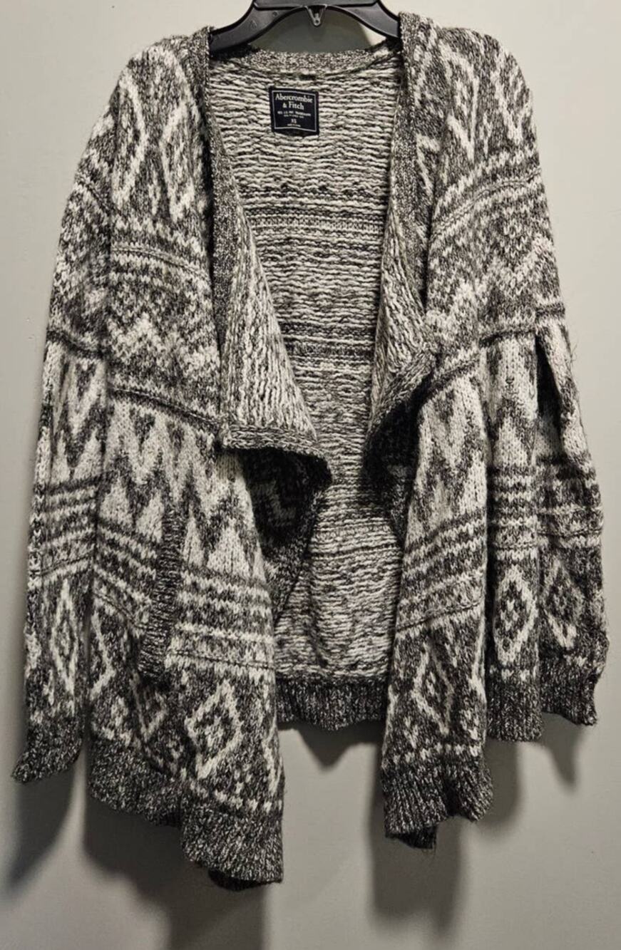 Women's Abercrombie & Fitch Open Front Sweater Gray & White Size XS